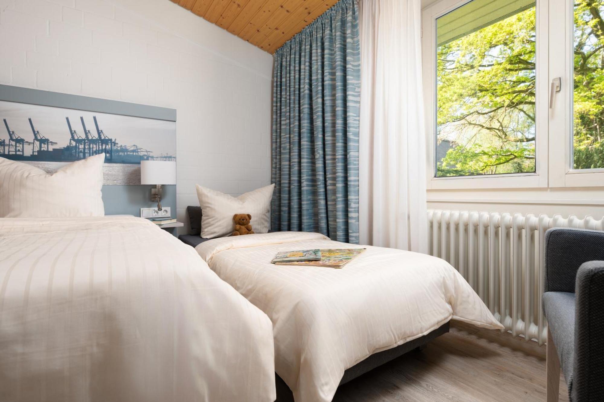 Hotel Zur Rennbahn Drage  Esterno foto