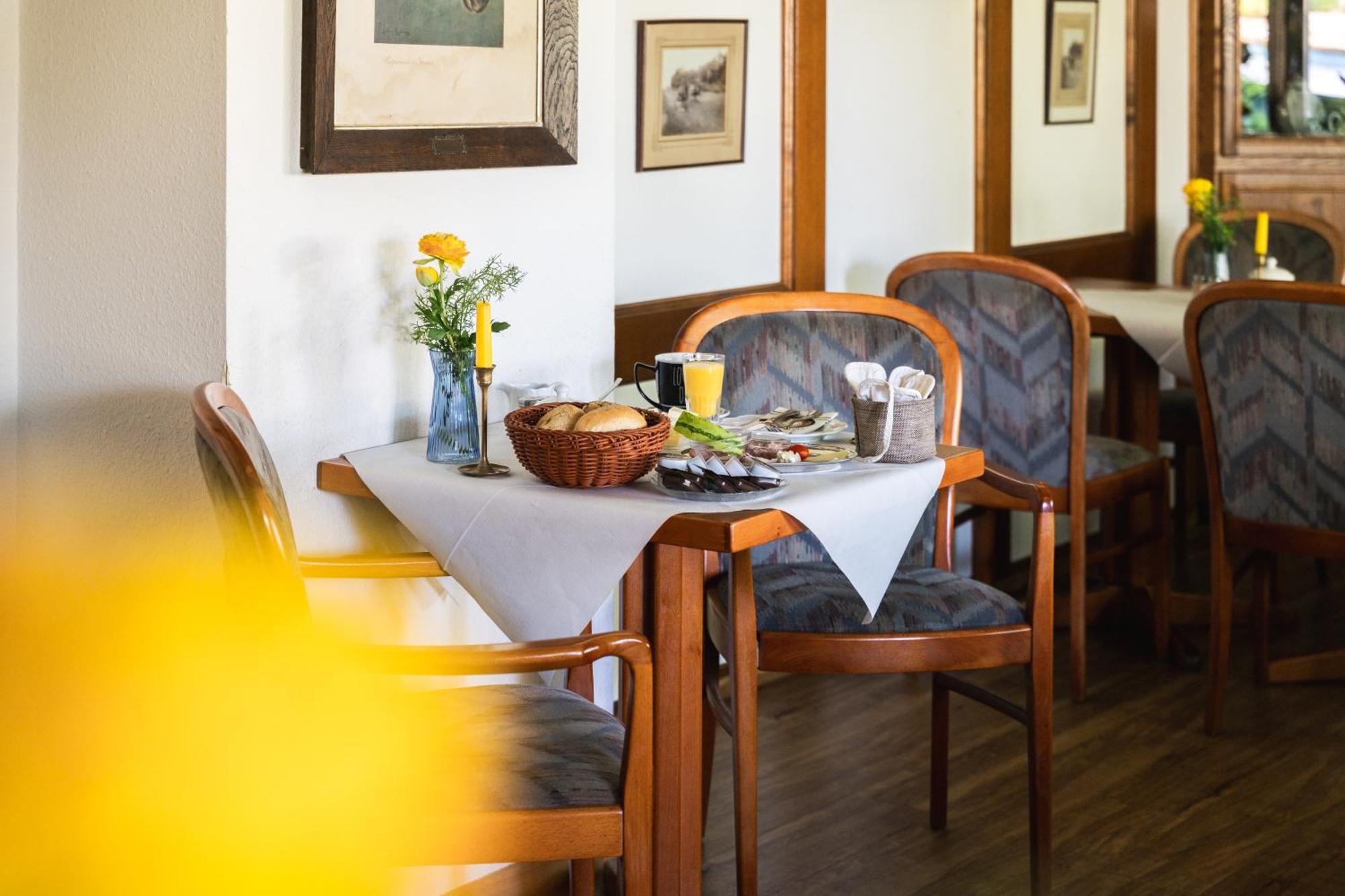 Hotel Zur Rennbahn Drage  Esterno foto