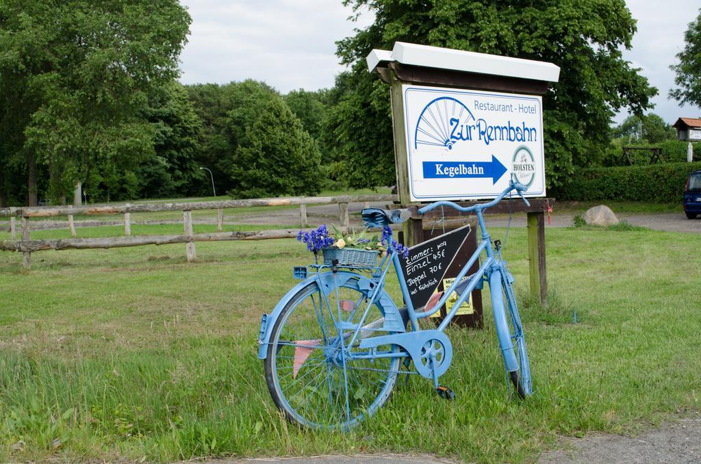Hotel Zur Rennbahn Drage  Esterno foto